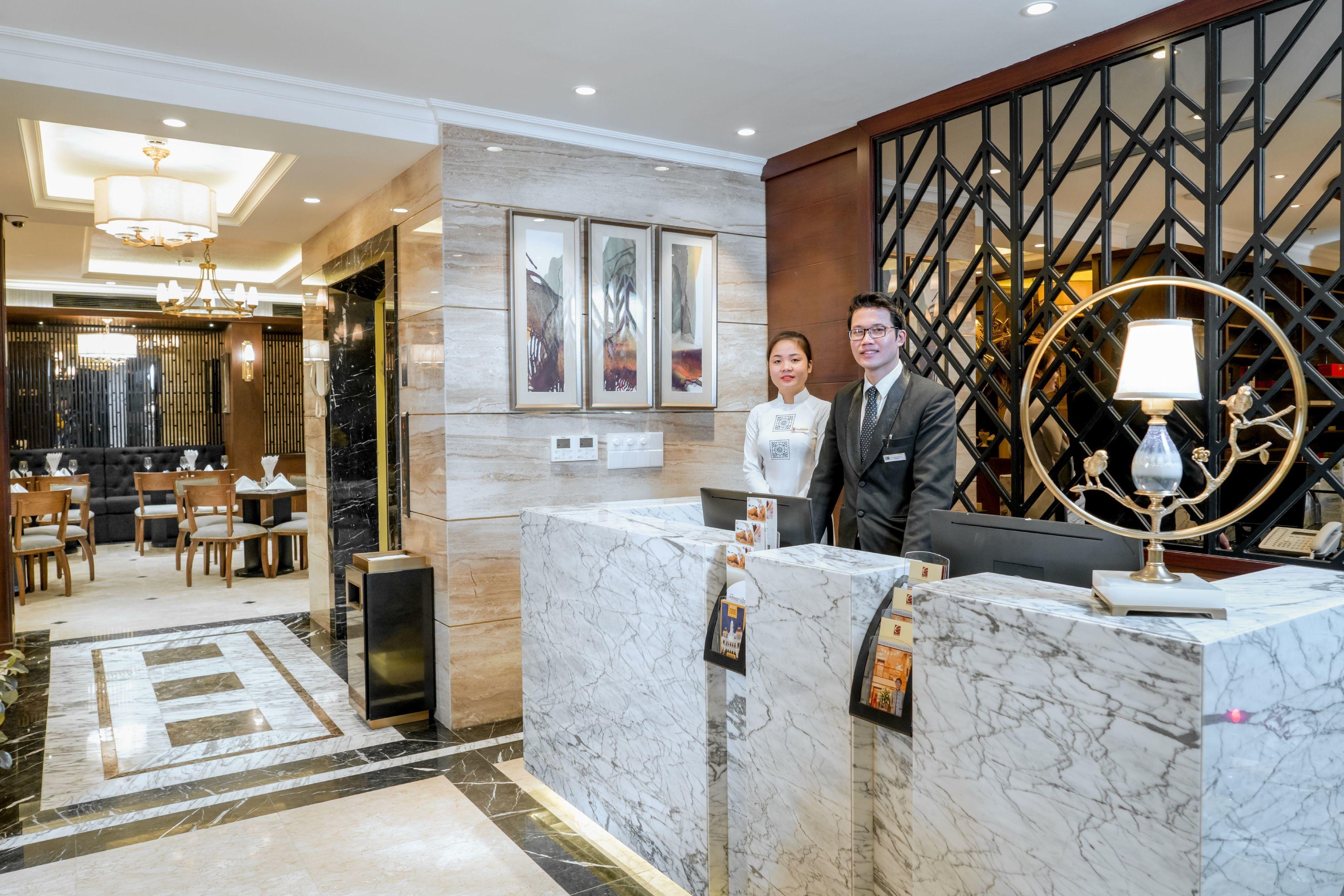Conifer Grand Hotel — Photos 1